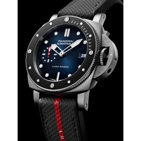 panerai submersible luna rossa pam01565.